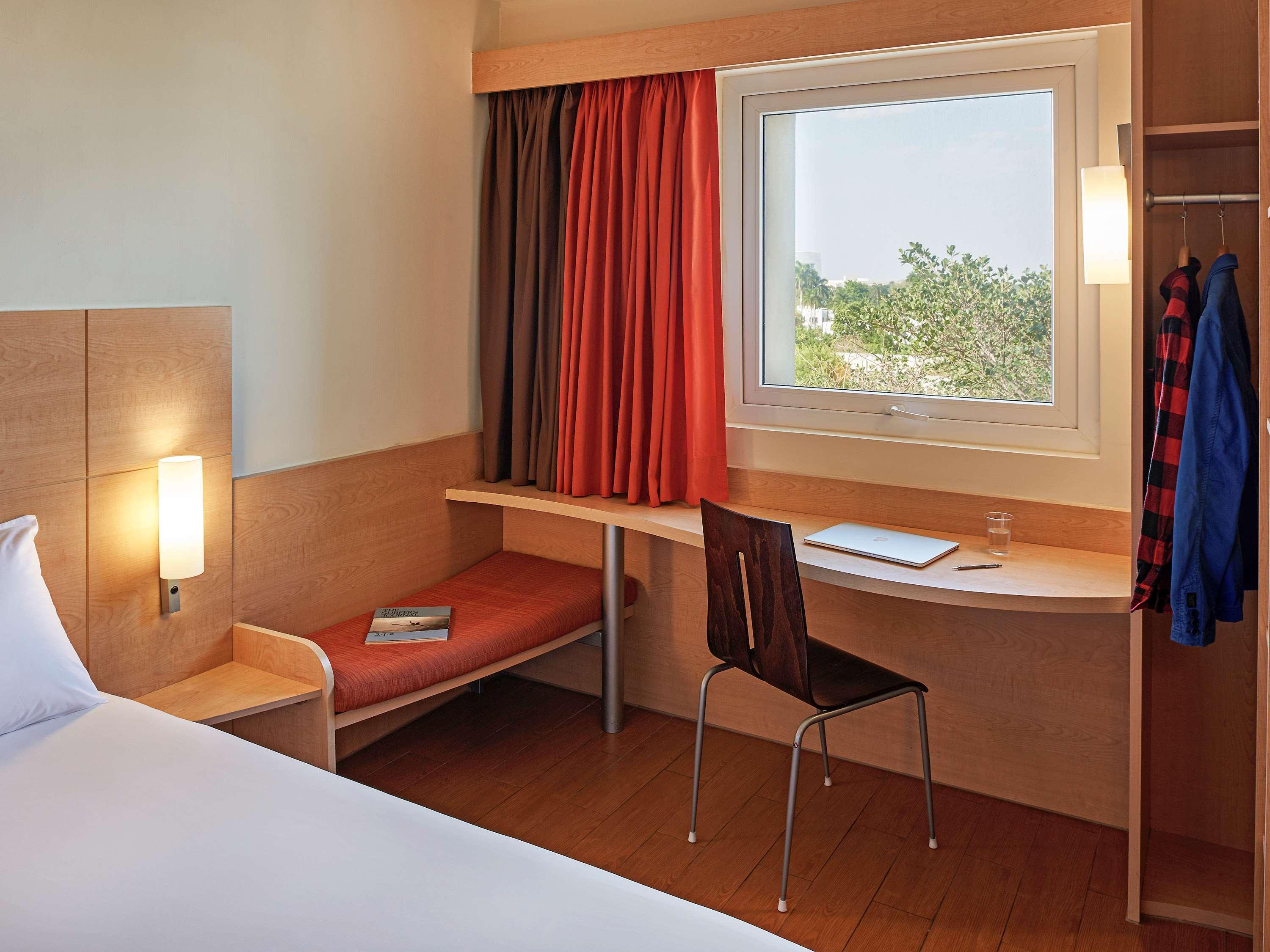 Ibis Merida Exterior photo